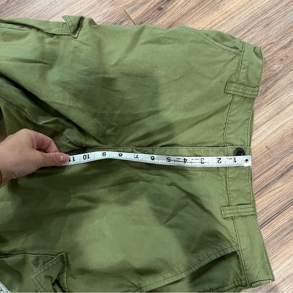 Madewell Garment-Dyed Low-Slung Straight Cargo Pants - Picture 9 of 12